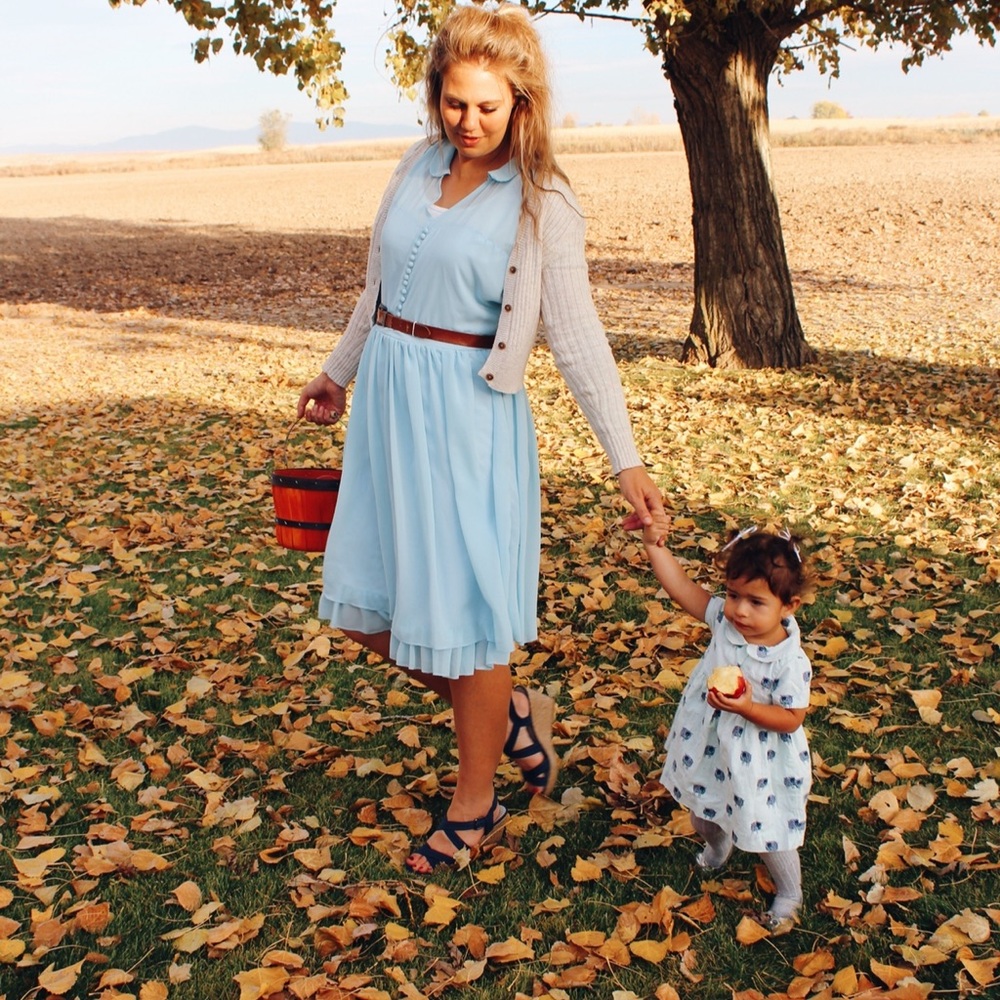 Light Blue Button-Front Midi Dress with Brown Belt